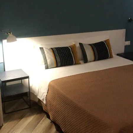 La Meridiana فندق مبيت وإفطار كاستيلاّماري ديل غو